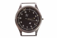 Lot 905 - GENTLEMAN'S OMEGA MILITARY ISSUE STAINLESS...