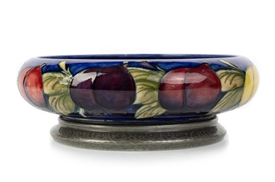 Lot 500 - MOORCROFT BOWL