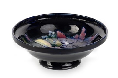 Lot 501 - MOORCROFT BOWL