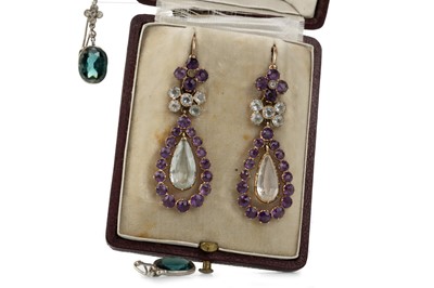 Lot 500 - TWO PAIRS OF EARRINGS