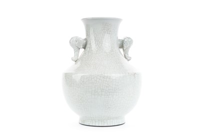Lot 1509 - CHINESE CRACKLE GLAZE VASE