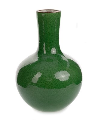 Lot 1511 - CHINESE CRACKLE GLAZE VASE
