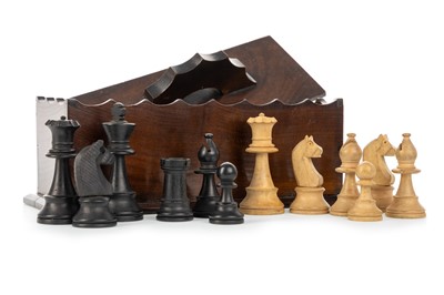 Lot 1533 - EDWARDIAN CHESS SET
