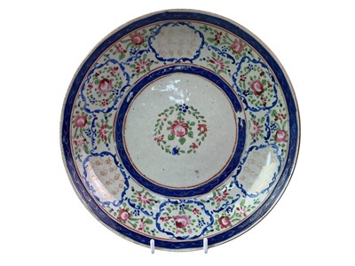 Lot 528 - COLLECTION OF IMARI DESIGN PLATES