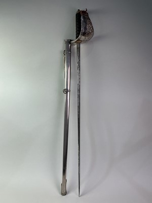 Lot 66 - GEORGE V OFFICER'S DRESS SWORD
