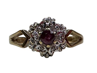 Lot 584 - RUBY AND DIAMOND CLUSTER RING