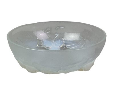 Lot 667 - ETLING OPALESCENT GLASS FRUIT BOWL