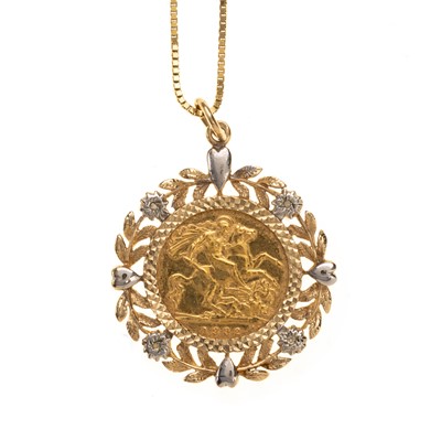 Lot 8 - ELIZABETH II GOLD HALF SOVEREIGN PENDANT ON CHAIN