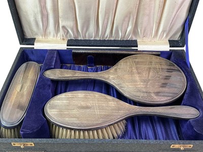 Lot 793 - GEORGE V SILVER VANITY SET