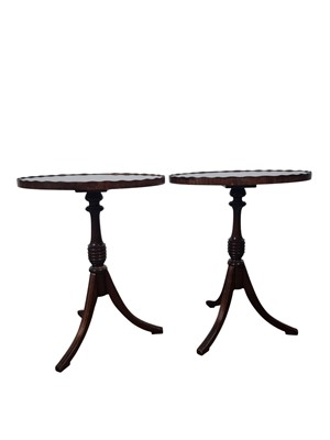 Lot 706 - PAIR OF EDWARDIAN MAHOGANY OCCASIONAL TABLES