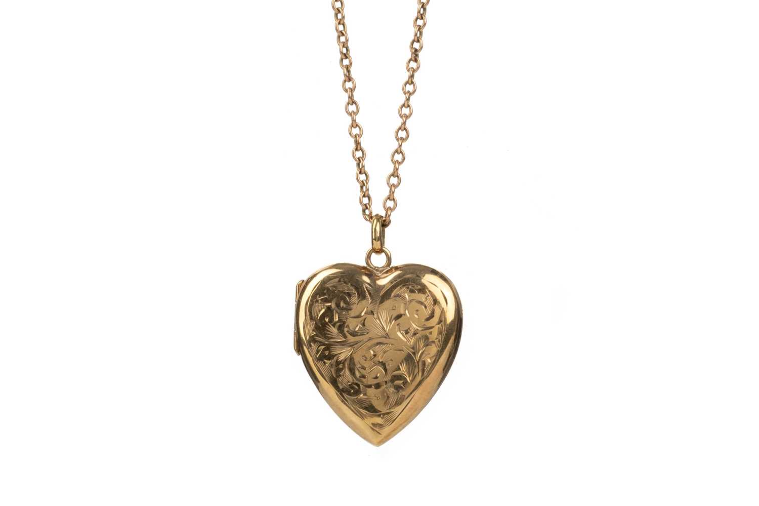 Lot 536 - HEART SHAPED LOCKET ON CHAIN,