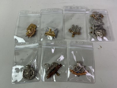 Lot 79 - GROUP OF MILITARY AND MASONIC BADGES