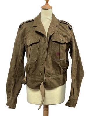 Lot 83 - GROUP OF MILITARY UNIFORM