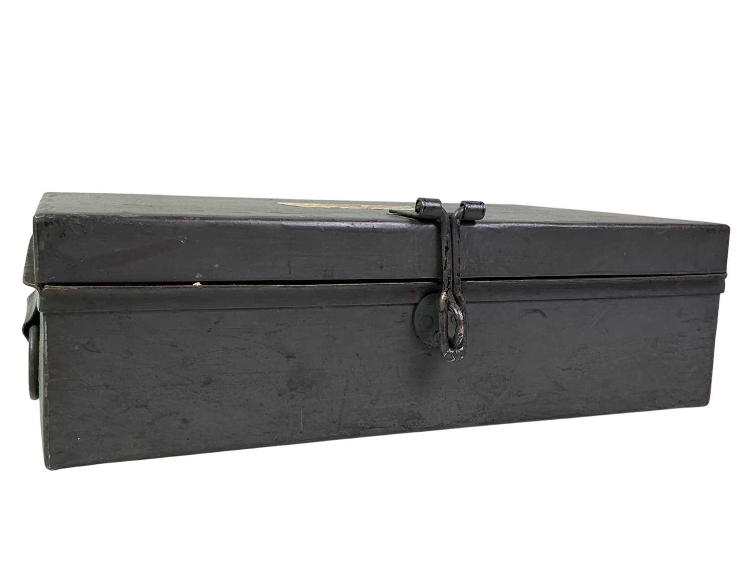 Lot 87 - WWII MILITARY AMMUNITION BOX