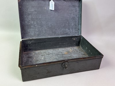 Lot 87 - WWII MILITARY AMMUNITION BOX