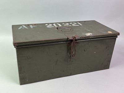 Lot 87 - WWII MILITARY AMMUNITION BOX