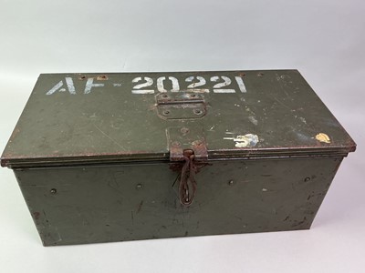 Lot 87 - WWII MILITARY AMMUNITION BOX