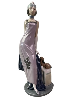 Lot 71 - LLADRO FIGURE OF A LADY WITH DOG