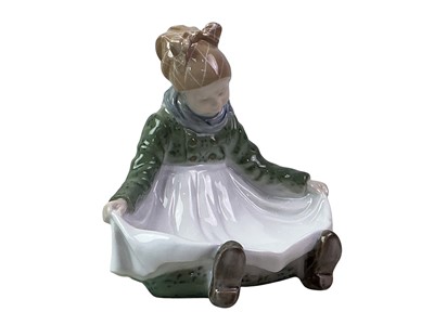 Lot 76 - ROYAL COPENHAGEN FIGURE OF A SEATED GIRL
