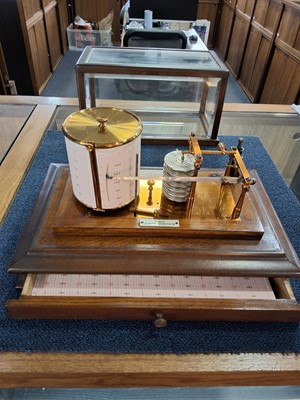 Lot 1067 - J.LIZARS BARAGRAPH