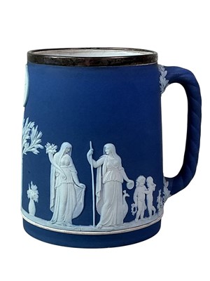 Lot 72 - WEDGWOOD FOR ELKINGSTONS JASPERWARE TANKARD