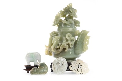 Lot 1580 - GROUP OF CHINESE JADE ITEMS