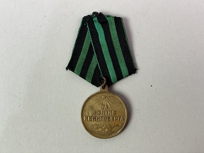 Lot 101 - SOVIET CAPTURE OF BERLIN MEDAL