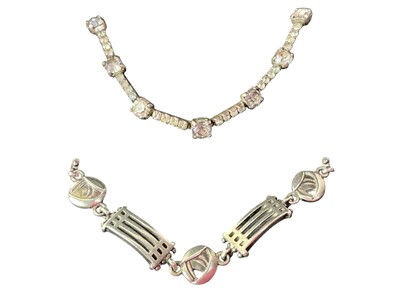 Lot 27 - GROUP OF COSTUME JEWELLERY