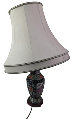 Lot 180 - CHINESE FAMILLE ROSE TABLE LAMP