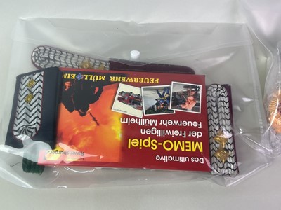 Lot 128 - COLLECTION OF EAST GERMAN INSIGNIA