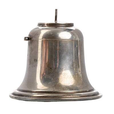 Lot 1132 - EDWARDIAN SILVER INKWELL