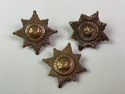 Lot 143 - IRISH MILITARY INSIGNIA