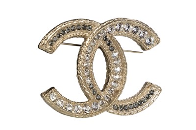 Lot 1112 - PASTE STONE BROOCH