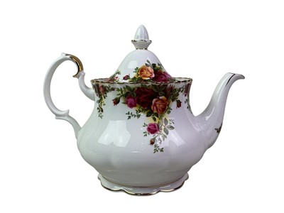 Lot 135 - ROYAL ALBERT PART TEA SERVICE AND OTHER CERAMICS