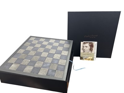 Lot 575 - ROBERT BURNS CHESS SET
