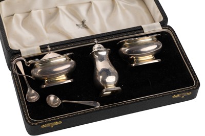 Lot 1152 - ELIZABETH II SILVER CRUET SET