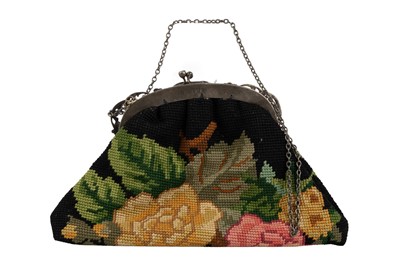 Lot 1156 - EDWARDIAN SILVER MOUNTED LADY'S EVENING BAG