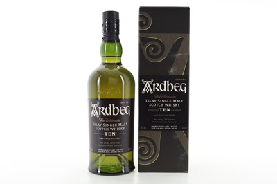 Lot 460 - ARDBEG 10 YEAR OLD