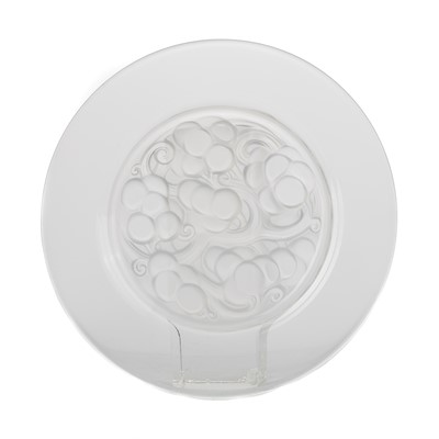 Lot 581 - RENE LALIQUE GLASS PLATE