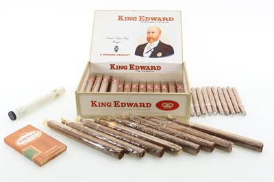 Lot 573 - KING EDWARD INVINCIBLE DELUXE CIGARS