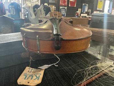 Lot 981 - FRENCH VIOLIN WITH BOW