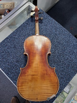 Lot 981 - FRENCH VIOLIN WITH BOW