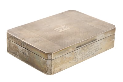 Lot 1157 - ELIZABETH II SILVER CIGARETTE BOX