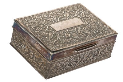 Lot 1166 - THAI OR MALAY SILVER CIGARETTE CASKET