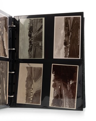 Lot 602 - COLLECTION OF VINTAGE AND MODERN POSTCARDS