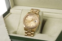 Lot 997 - GENTLEMAN'S ROLEX OYSTER PERPETUAL DAY DATE...