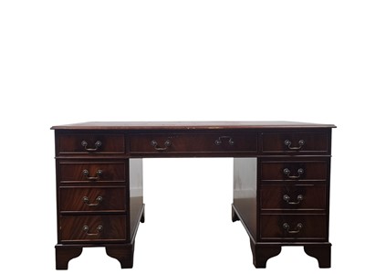 Lot 114 - REPRODUCTION MAHOGANY TWN PEDESTAL DESK