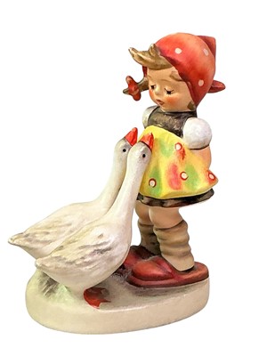 Lot 262 - GROUP OF COALPORT, LLADRO, NAO AND OTHER FIGURES