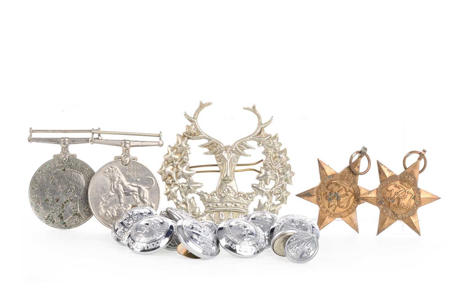 Lot 183 - GORDON HIGHLANDERS CAP BADGE