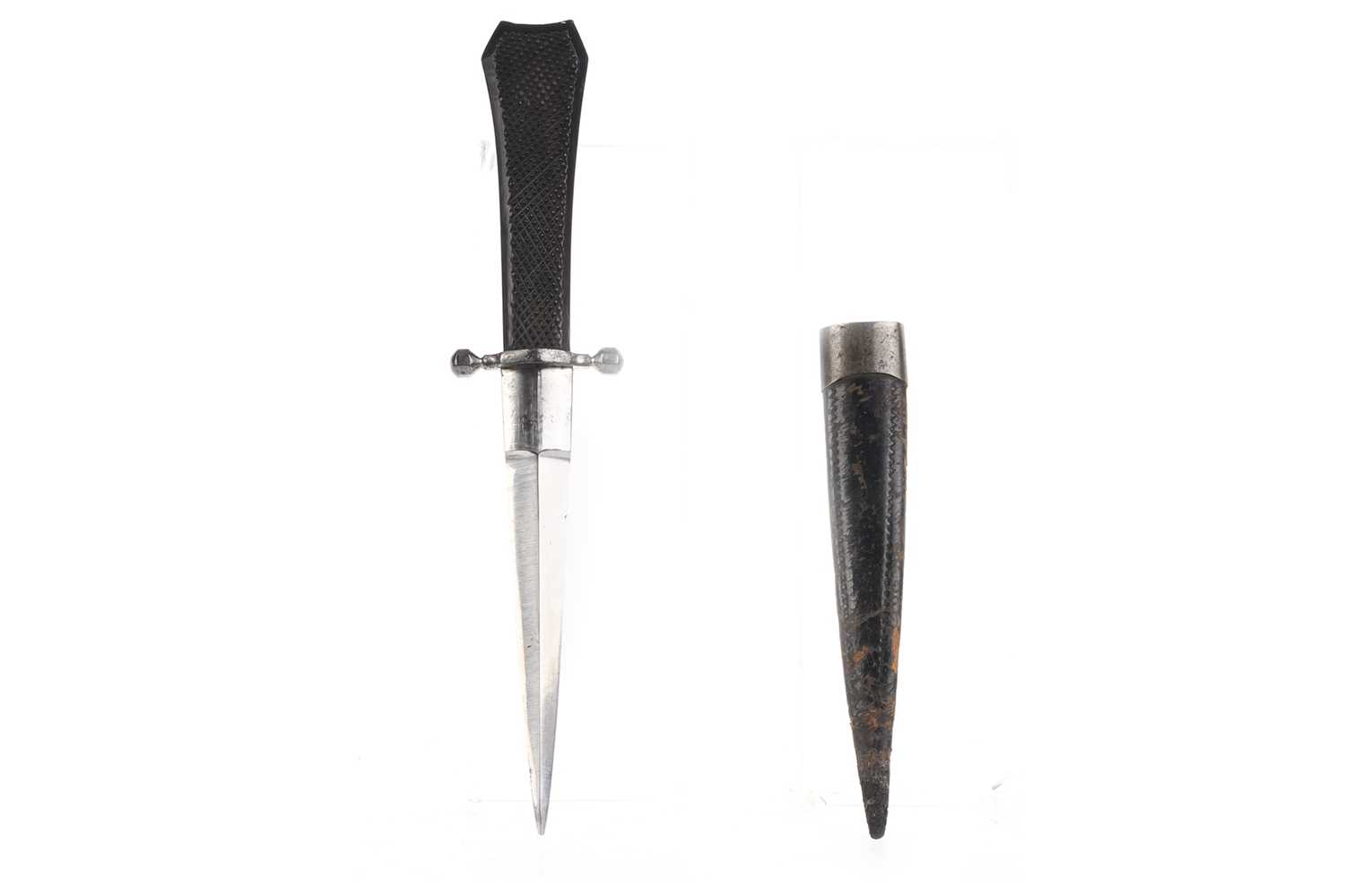 Lot 185 - MASONIC DAGGER